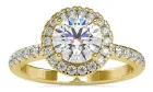 Anel de noivado de ouro amarelo com diamante central brilhante e halo.