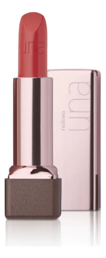 Batom Natura Una Nude 2-C com bala exposta, embalagem rose gold e base marrom.