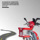 Moto Chefe Pop vermelha com cesto, farol e estrada sinuosa.