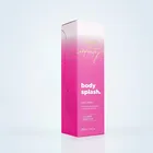 Caixa rosa e branca do Body Splash Infinity com detalhes dourados