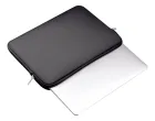 Capa Notebook Neoprene preta com zíper e notebook prateado parcialmente dentro