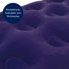 Colchão inflável roxo com superfície aveludada e ondulações