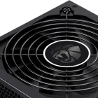 Grade preta do ventilador da Fonte de Alimentação com logo Gamemax.