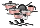 Jogo de panelas rosa com tampas de vidro e utensílios pretos