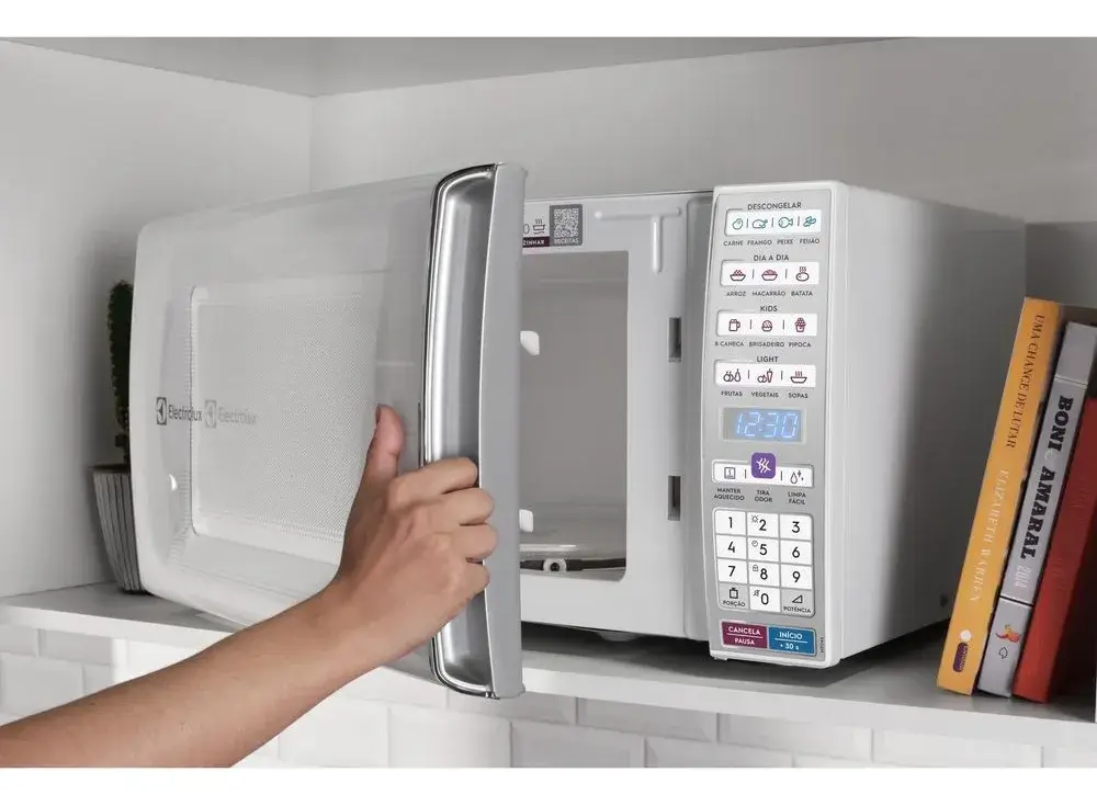 Detalhe do puxador embutido