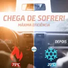 Quebra Sol: interior de carro dividido em tons laranja e azul.
