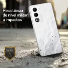 Smartphone Oppo A5 branco perolado caído em chão rochoso