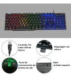 Teclado Gamer preto com teclas iluminadas por LED RGB